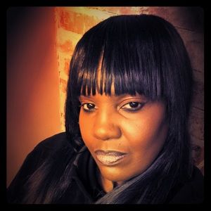 Meet your Posher, Latonia